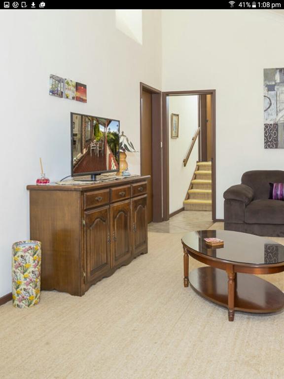 Cottage By The Bay, Pet Friendly Batemans Bay Exteriör bild
